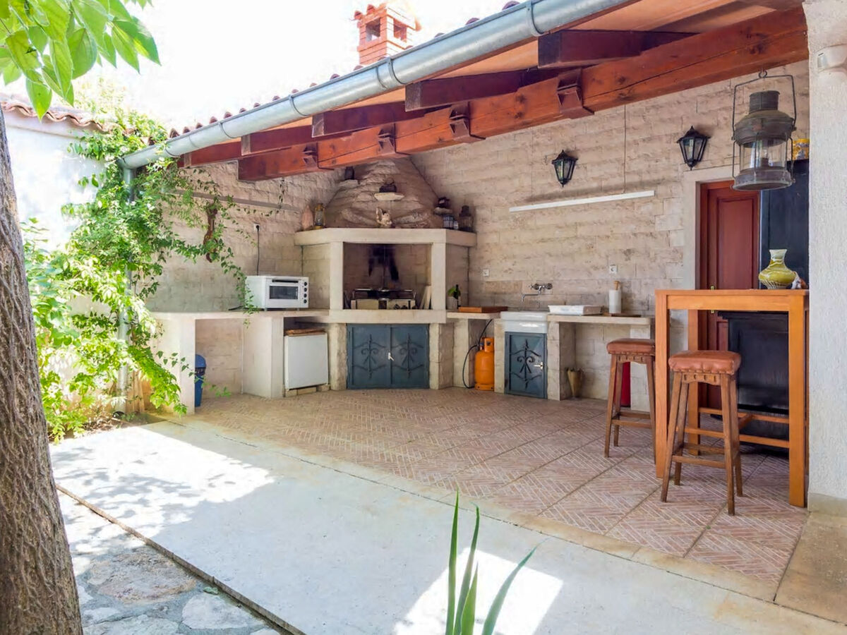 Maison Atri giardino à Premantura, 300 m de la mer - Photo 2