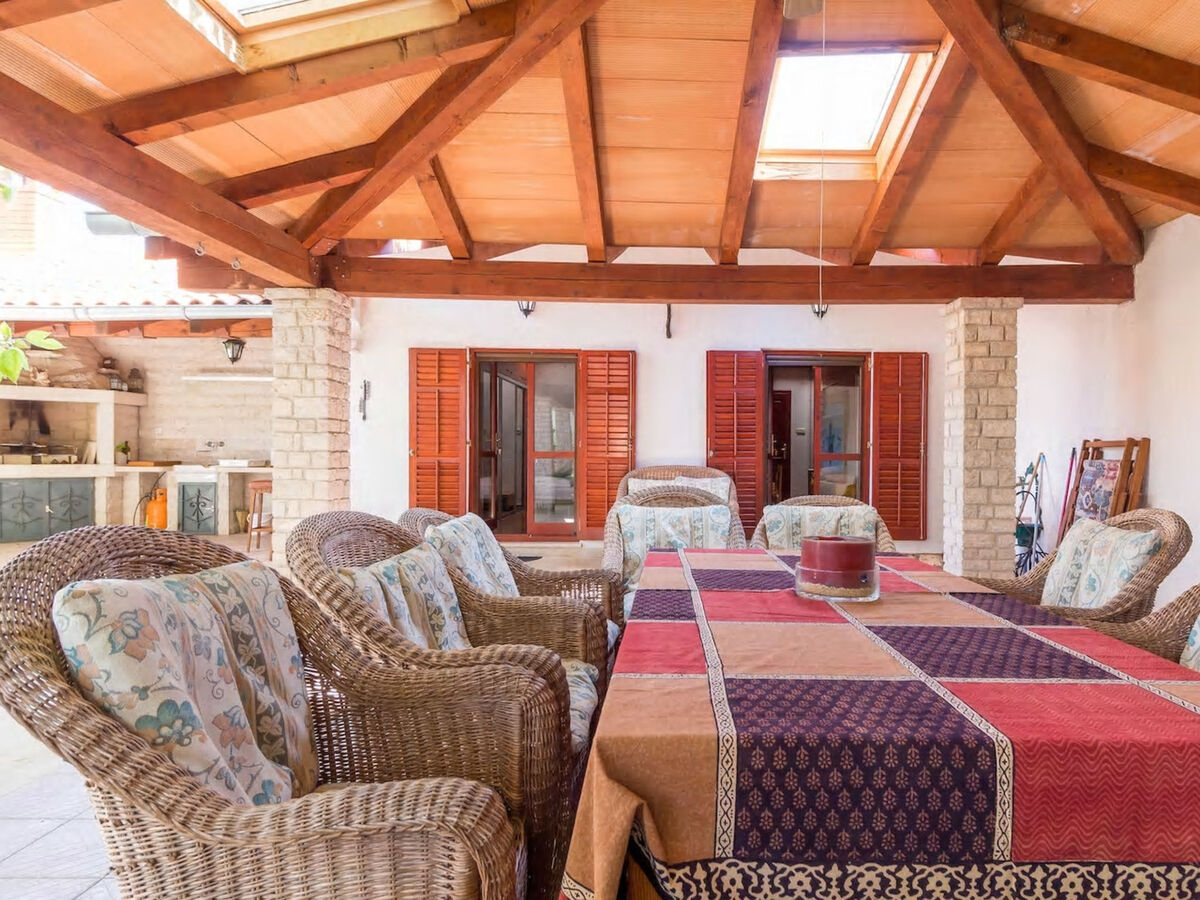 Maison Atri giardino à Premantura, 300 m de la mer - Photo 3