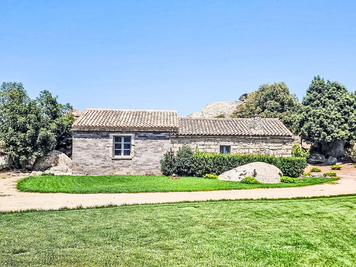 Stazzu Sarra di Monti, villa 10 pers. avec piscine - Photo 29