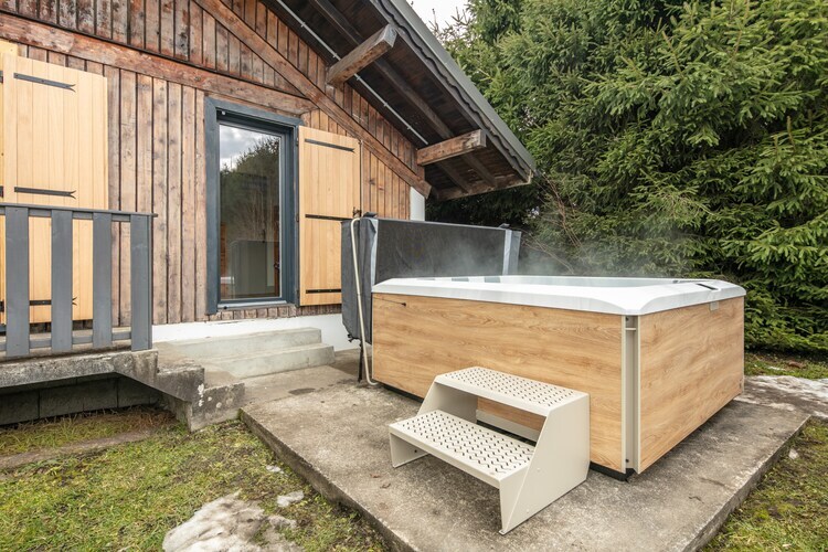 Chalet Les Marmottes - 8 pers, jacuzzi privé à Morillon - Photo 6