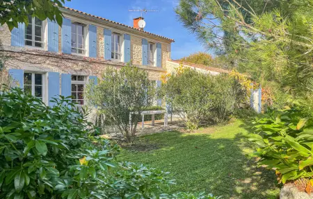 Maison 19e siècle avec piscine pour 14 personnes : photo 8