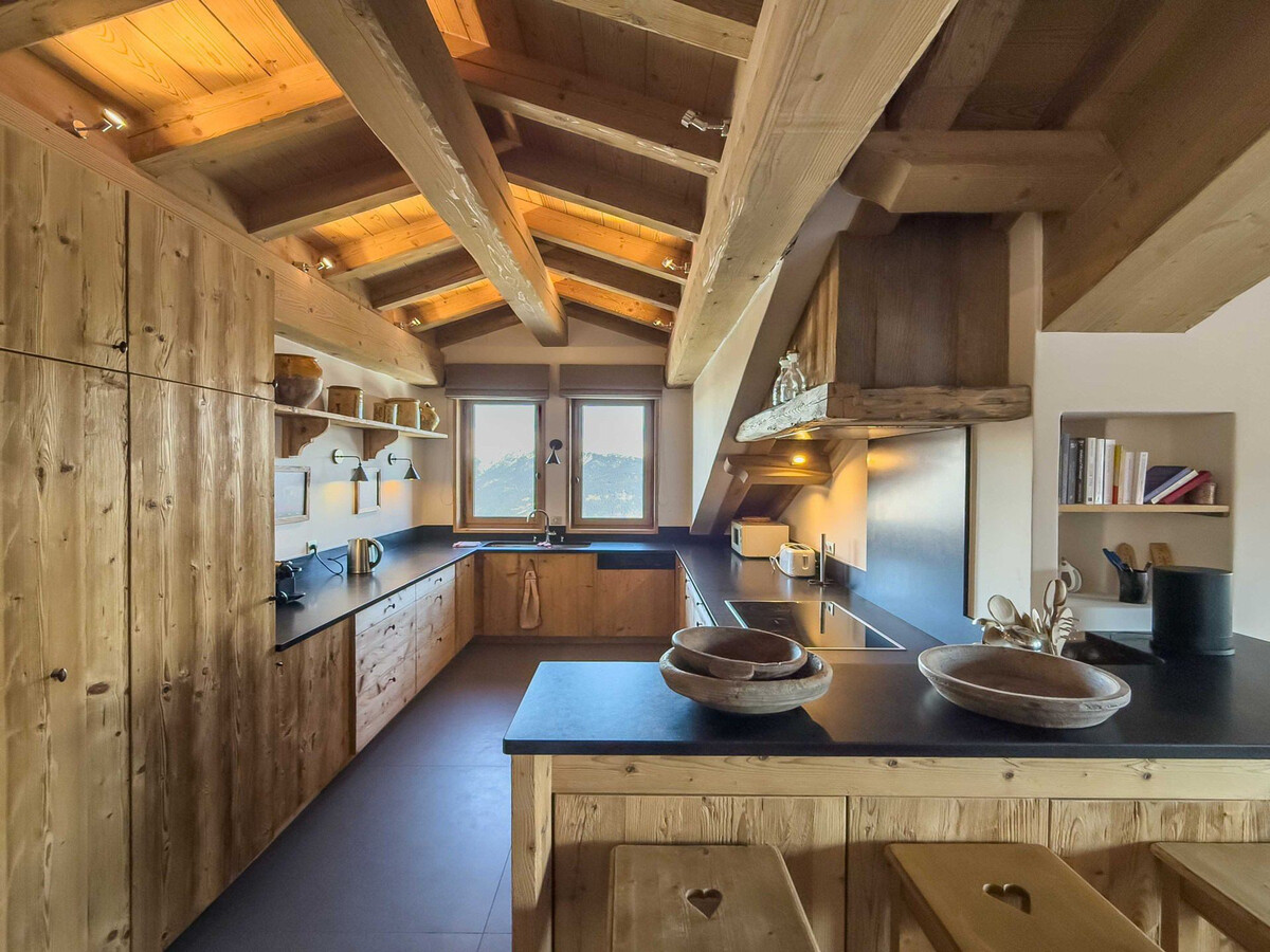 Superbe duplex à Courchevel 1850, 5 chambres, sauna, garage, pour 10 personnes - Photo 3