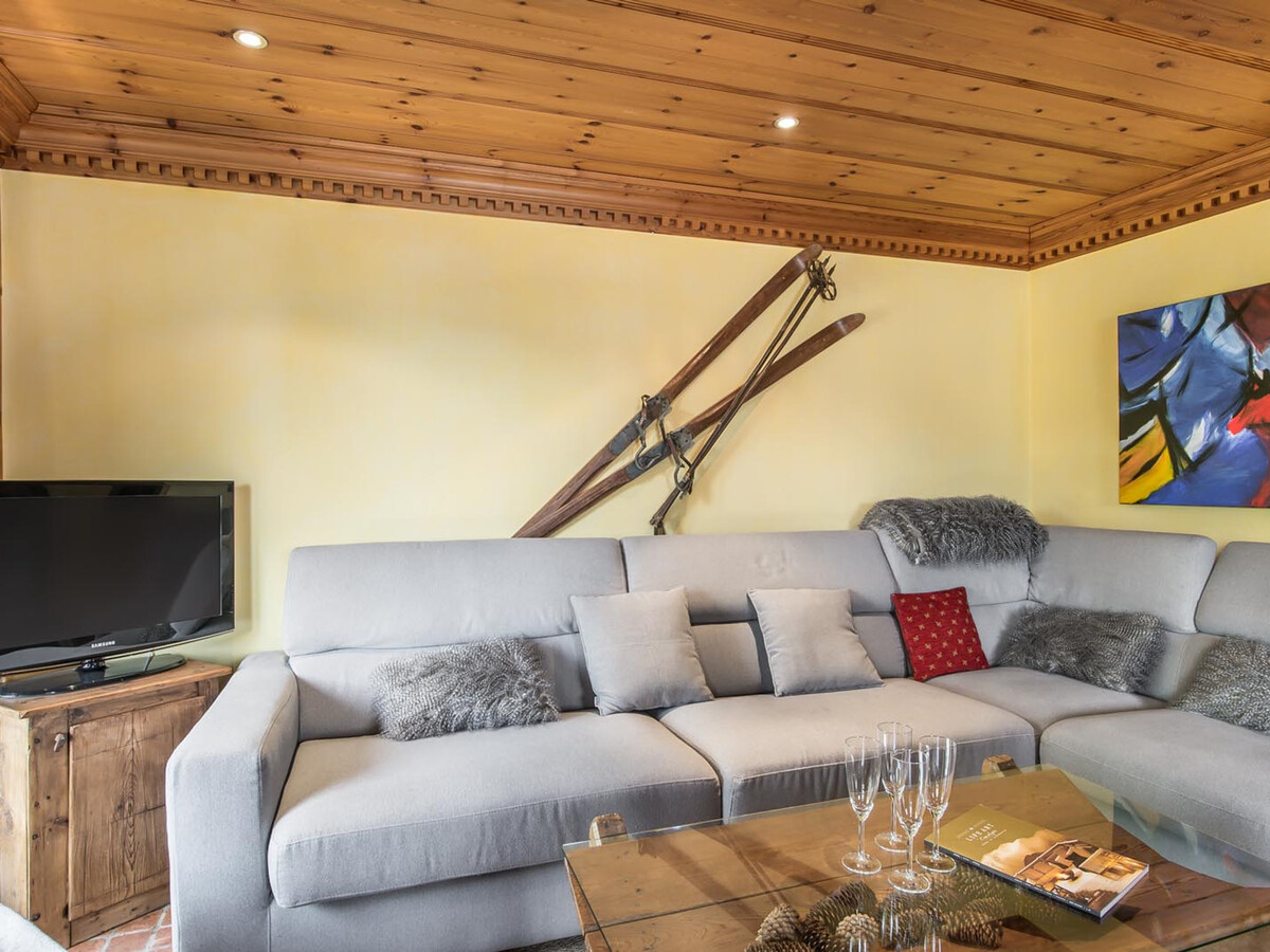 Appartement skis aux pieds avec spa à Courchevel 1850 - Photo 4
