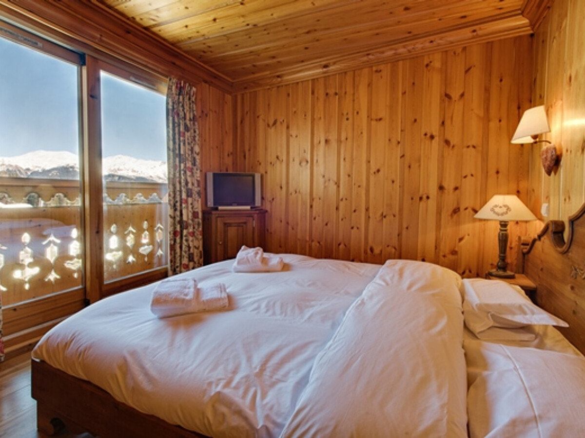 Appartement skis aux pieds avec spa à Courchevel 1850 - Photo 5