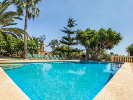 Maison en pierre à Sant Llorenç des Cardassar, piscine 10x5 m : photo 24