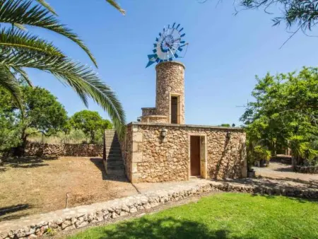 Maison en pierre à Sant Llorenç des Cardassar, piscine 10x5 m : photo 26