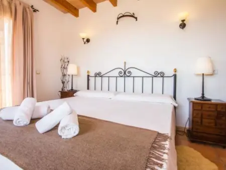 Maison en pierre à Sant Llorenç des Cardassar, piscine 10x5 m : photo 52