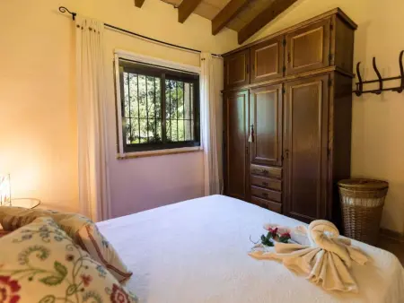 Maison en pierre Búger, jardin et piscine : photo 3