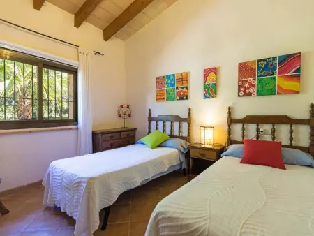 Maison en pierre Búger, jardin et piscine : photo 31