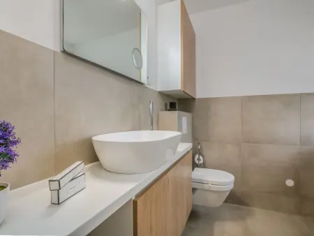 Maison 6 personnes avec jacuzzi sur terrasse, Novigrad : photo 9