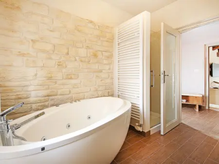 Villa Benvenuti à Motovun, piscine privée et jardin : photo 27