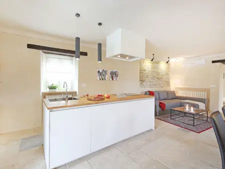 Villa Benvenuti à Motovun, piscine privée et jardin : photo 38