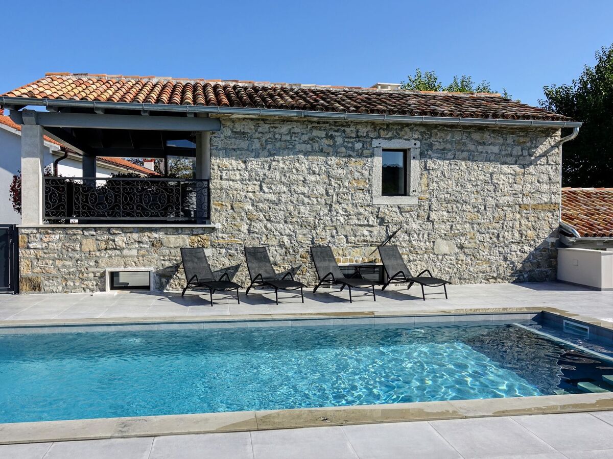 Villa Pepa : maison 2 chambres avec piscine à Pazin - Photo 4