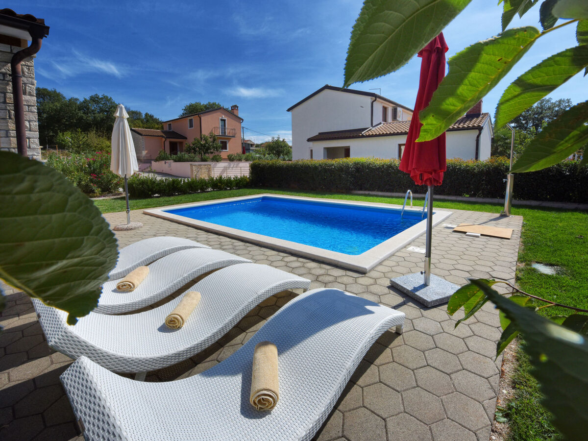 Villa 598 : maison avec piscine privée à Poreč/Heraki - Photo 2