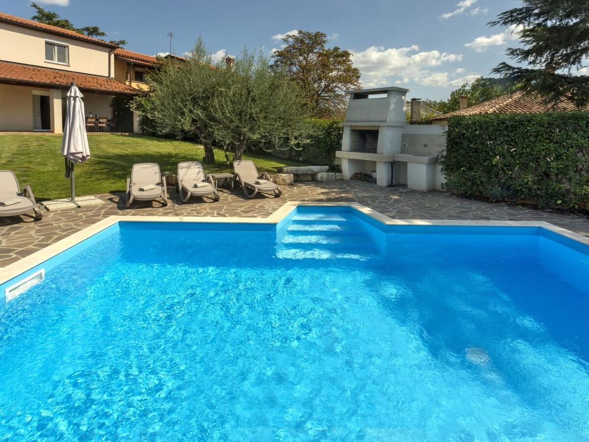 Maison House 1808 à Dracevac, 120 m², piscine privée - Photo 2