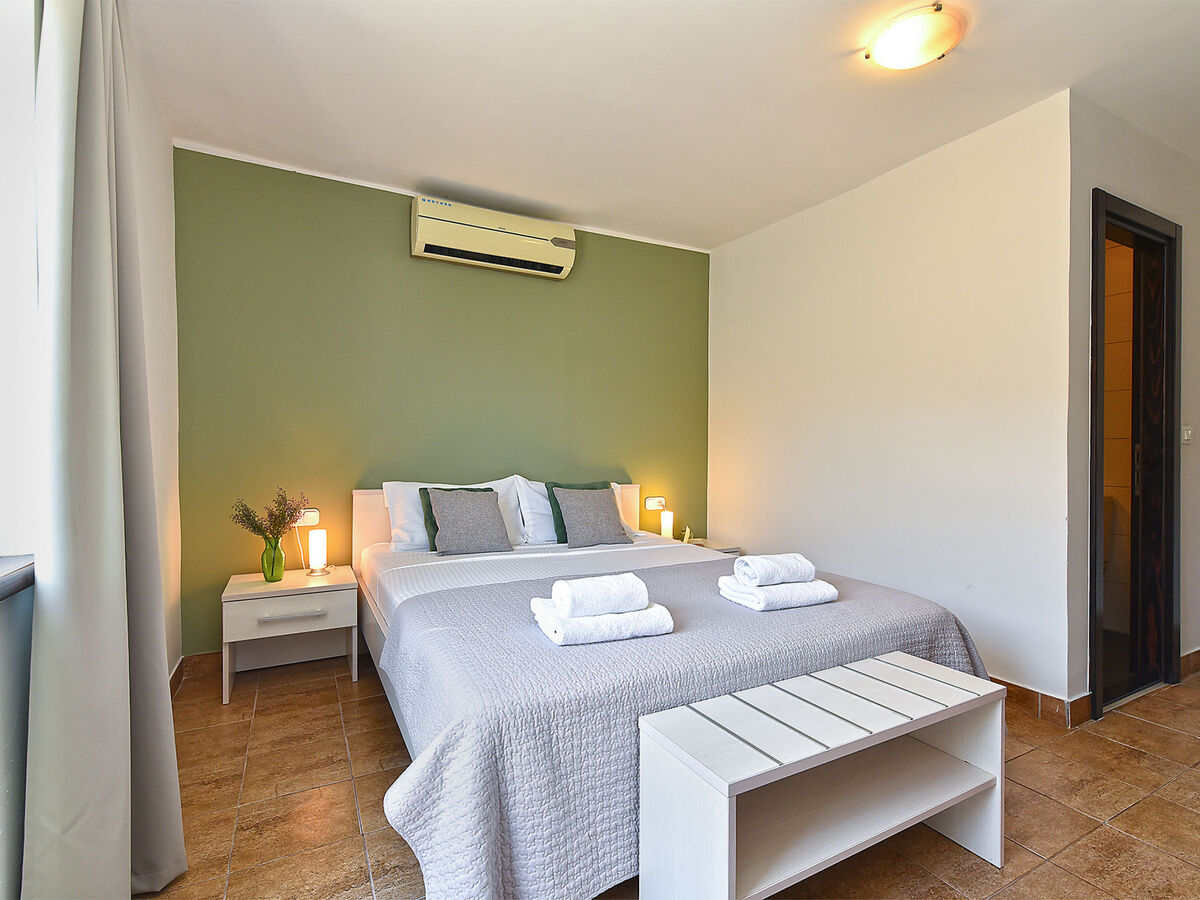 Villa 2019 à Dracevac : 5 chambres, piscine privée - Photo 84