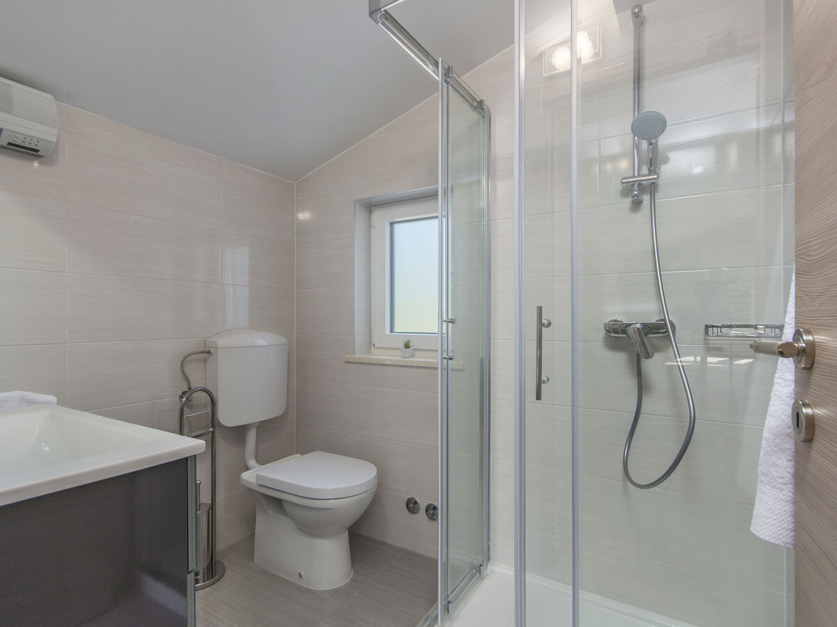 Villa 1863 à Dracevac : 4 chambres, piscine privée - Photo 8