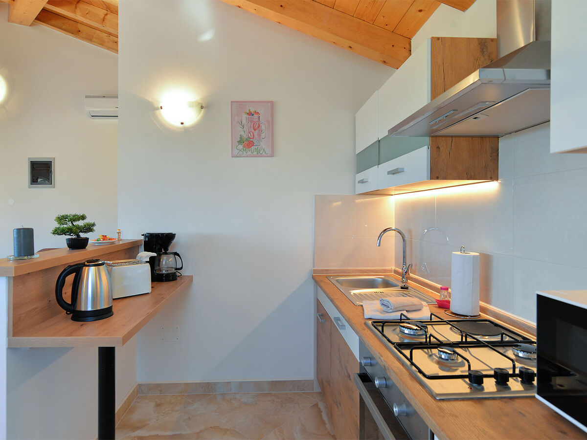 House 2065 à Žminj, piscine privée et terrasse - Photo 11