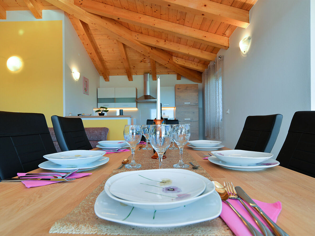 House 2065 à Žminj, piscine privée et terrasse - Photo 13