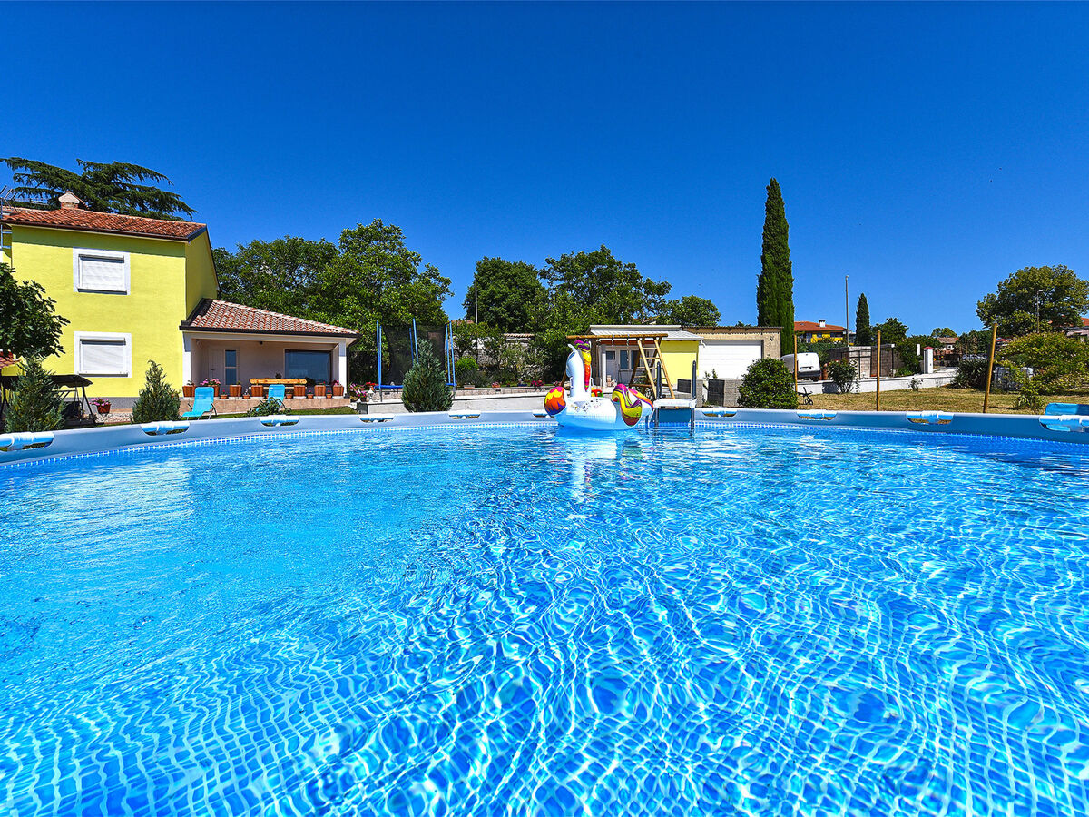 House 2065 à Žminj, piscine privée et terrasse - Photo 17