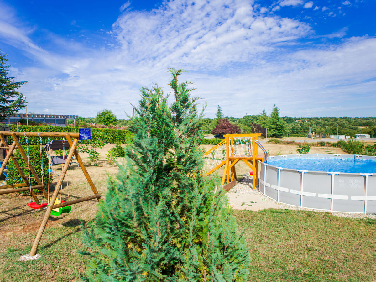 House 2065 à Žminj, piscine privée et terrasse - Photo 26