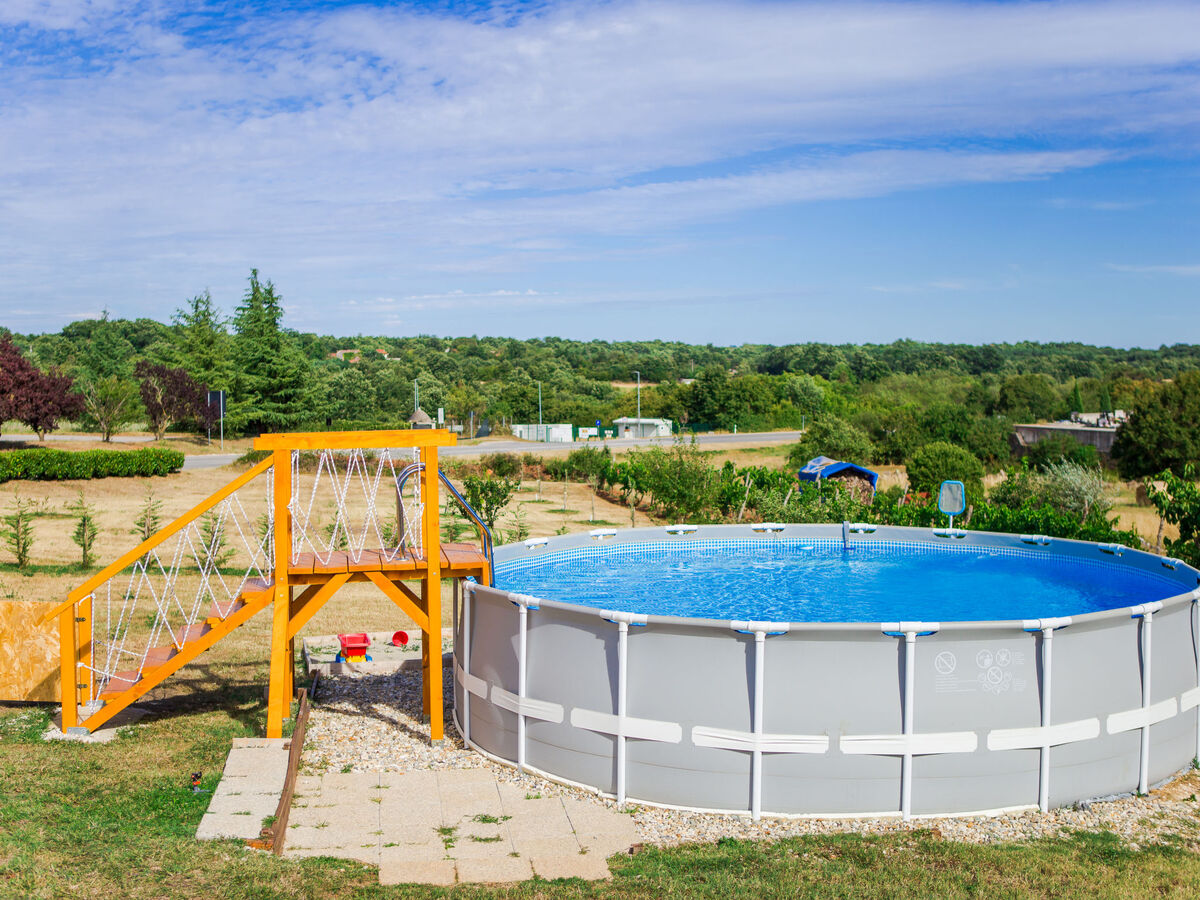 House 2065 à Žminj, piscine privée et terrasse - Photo 27