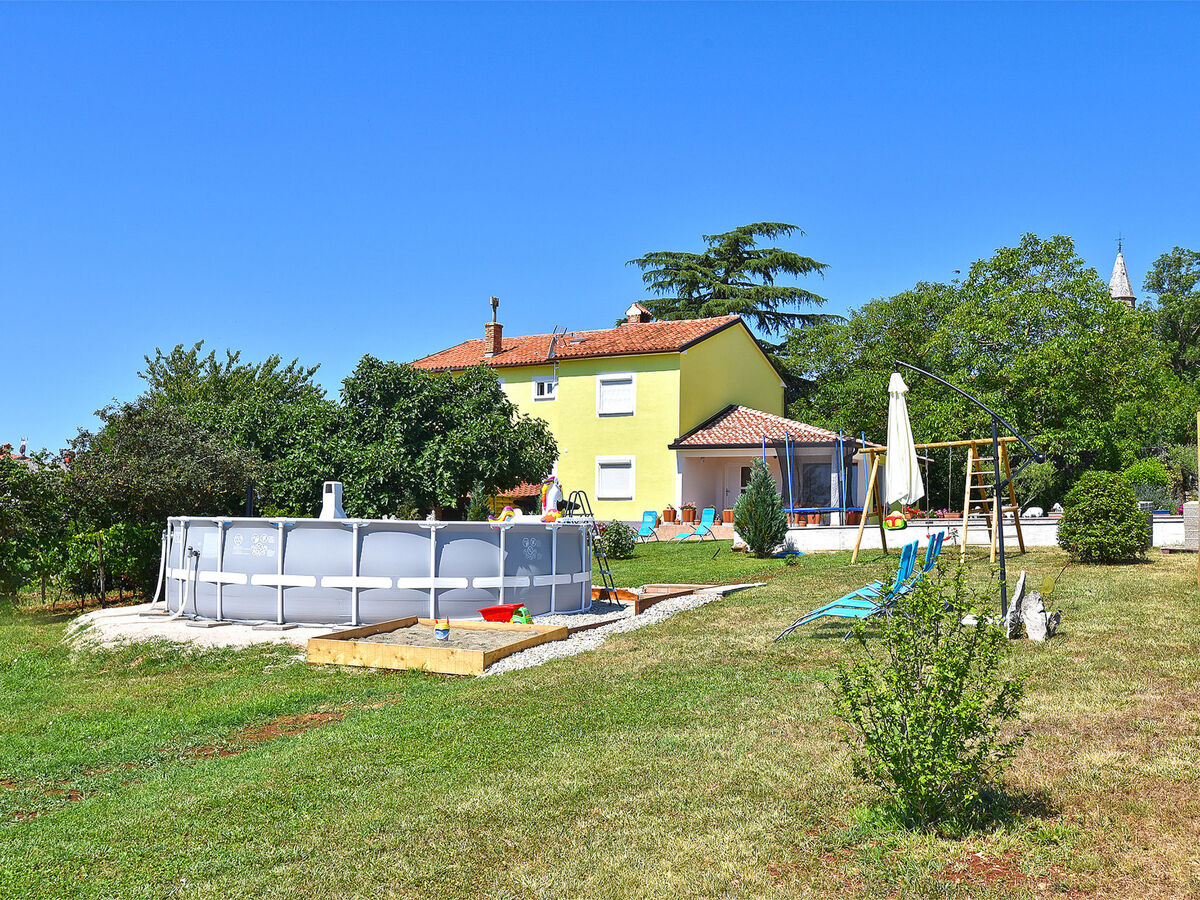 House 2065 à Žminj, piscine privée et terrasse - Photo 29