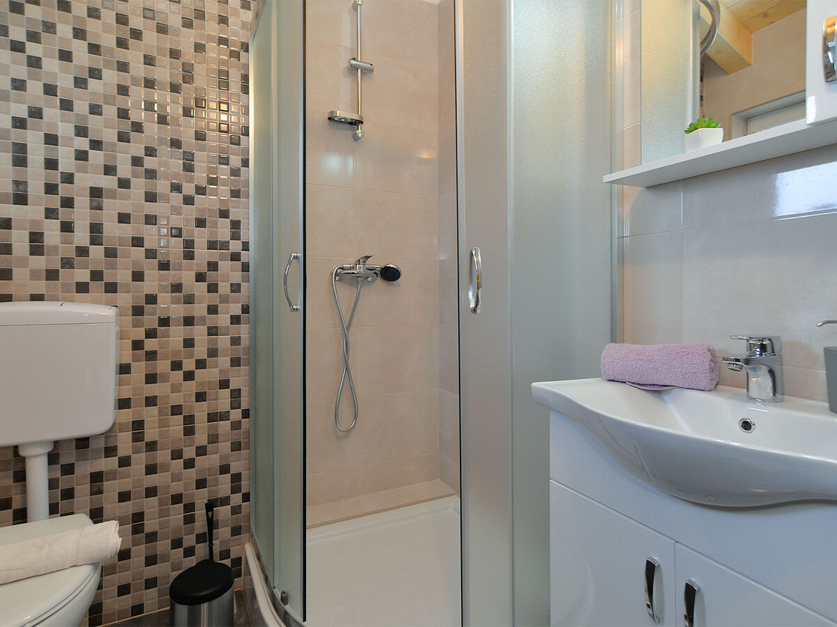 House 2065 à Žminj, piscine privée et terrasse - Photo 34