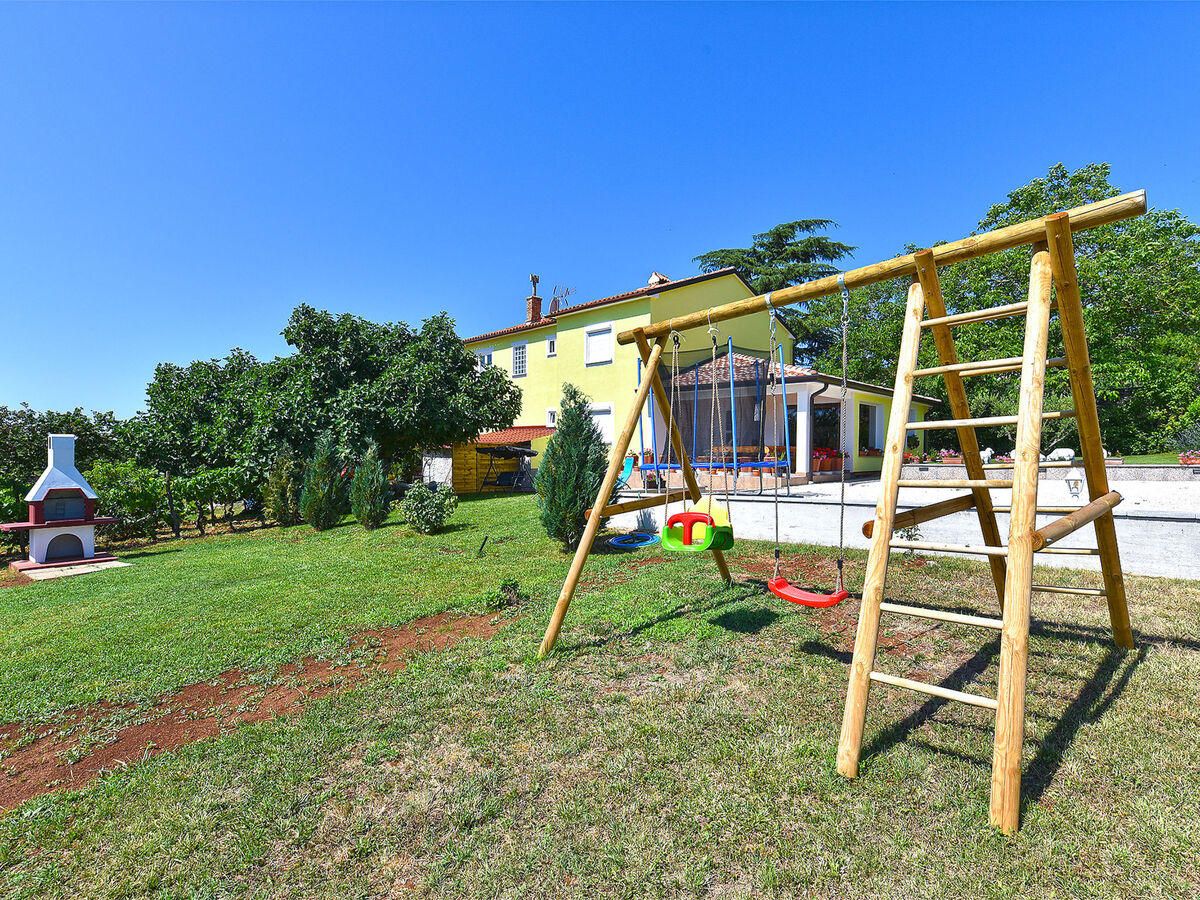 House 2065 à Žminj, piscine privée et terrasse - Photo 50