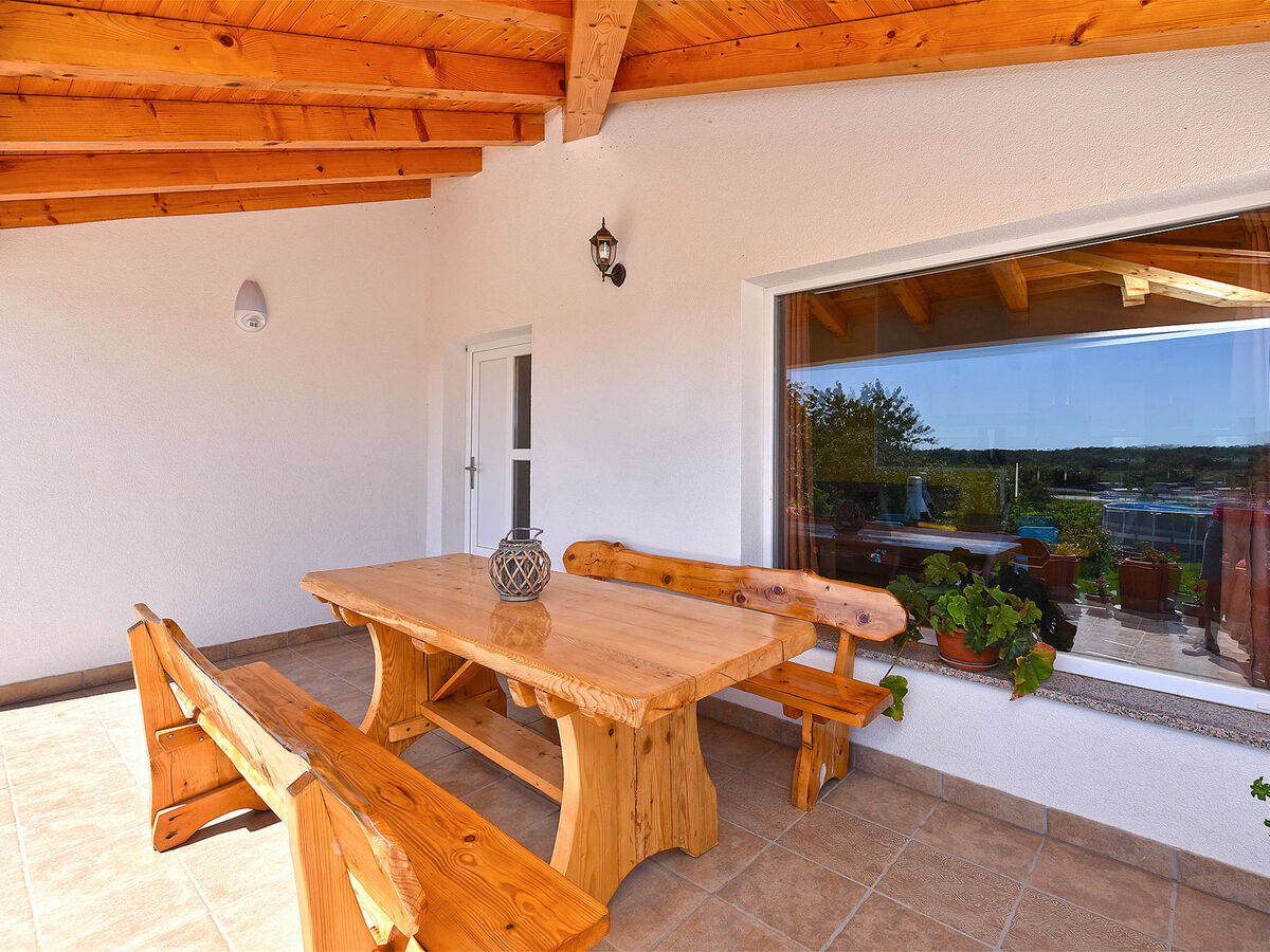 House 2065 à Žminj, piscine privée et terrasse - Photo 56