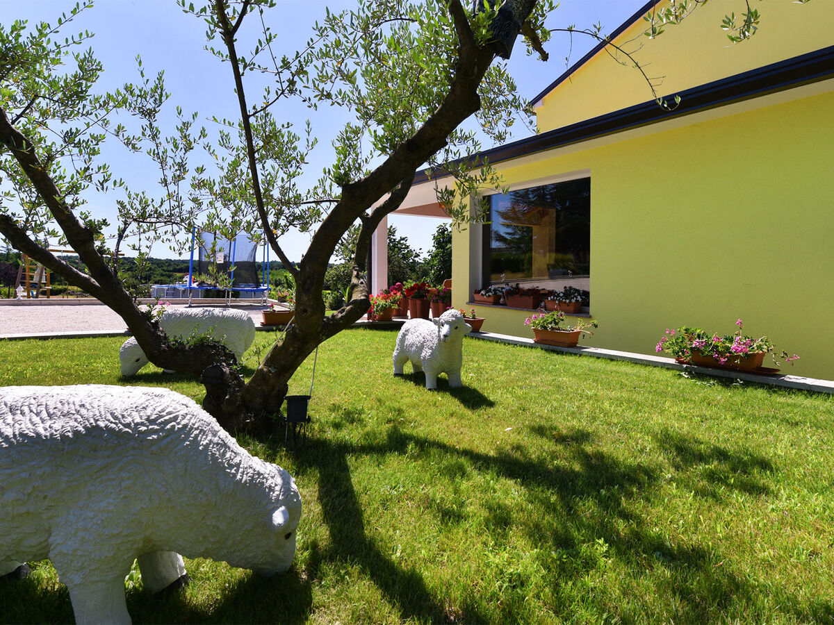 House 2065 à Žminj, piscine privée et terrasse - Photo 58
