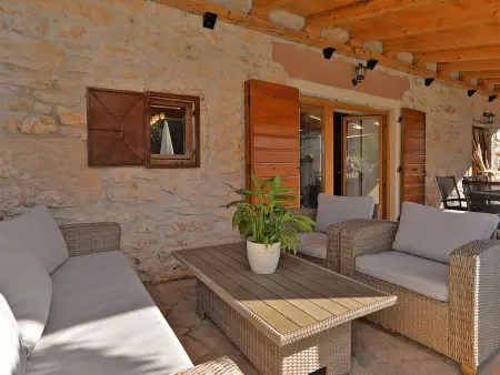 Maison 704 à Žminj - 10 lits, piscine privée : photo 6
