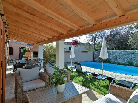 Maison 704 à Žminj - 10 lits, piscine privée : photo 7