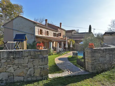 Maison 704 à Žminj - 10 lits, piscine privée : photo 17