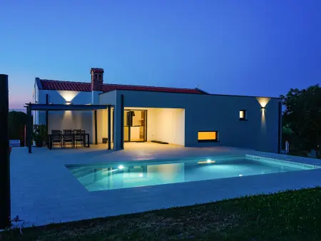 Villa 2044 : maison avec piscine privée près de Bokordici : photo 2