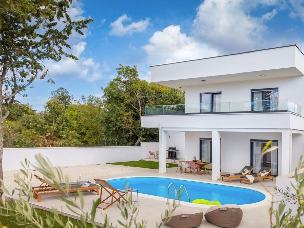 Villa 2246 - Maison avec piscine privée à Barbariga - Photo 2