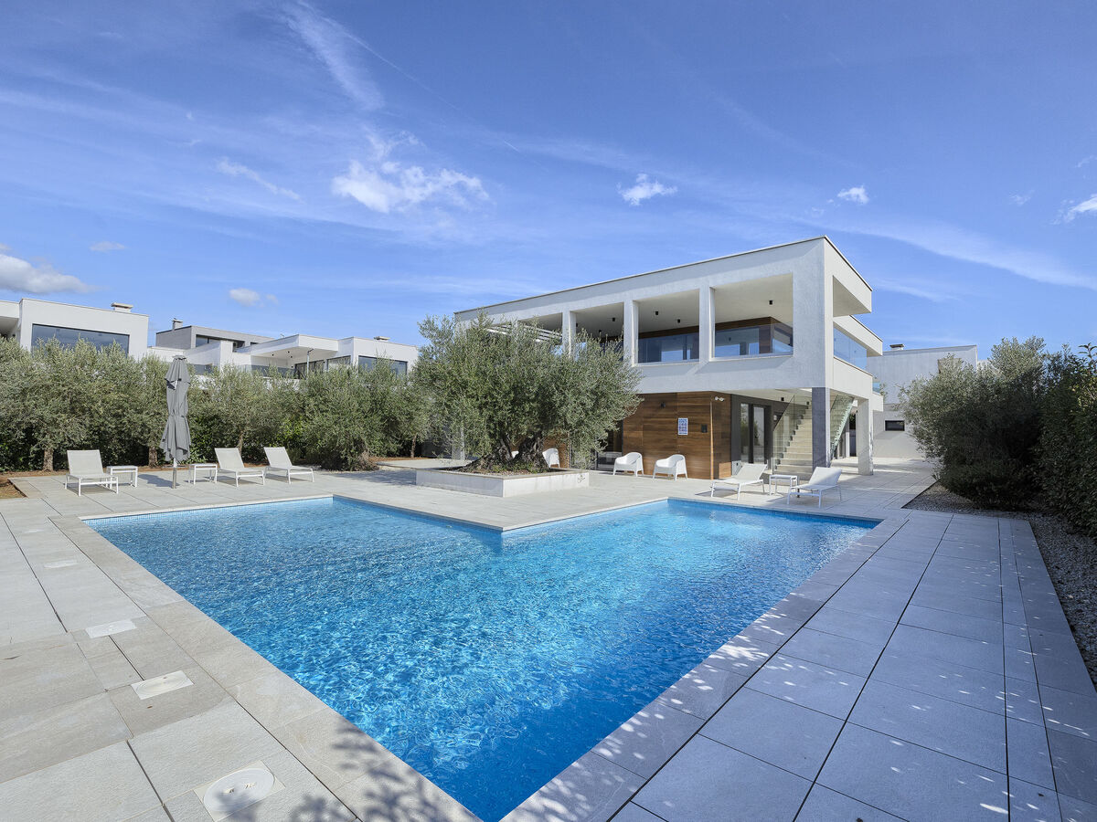 Villa Amella à Barbariga : 5 chambres, piscine 81 m² - Photo 1