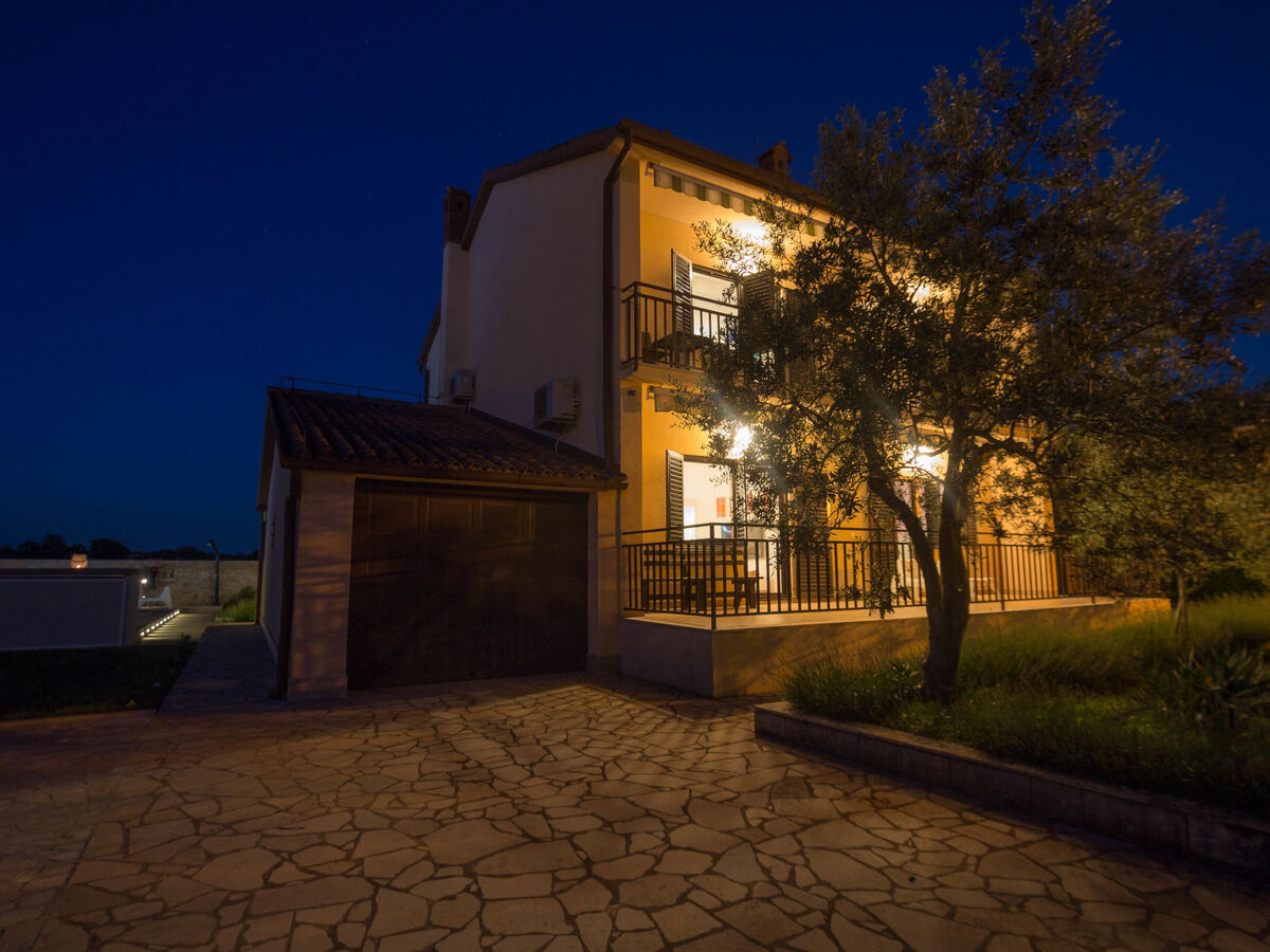 Villa Valbandon - Maison 5 chambres avec piscine privée - Photo 10