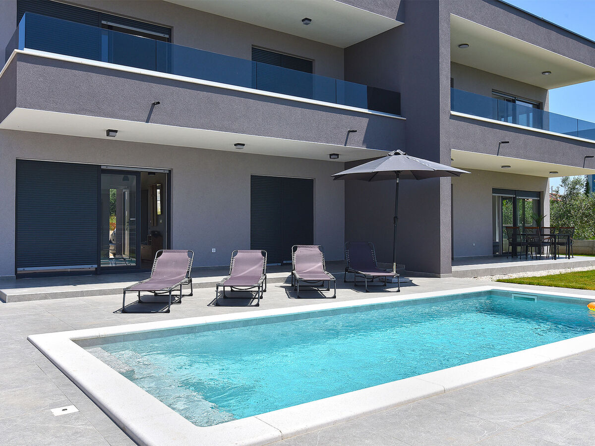 Villa 2245 à Fažana : 4 chambres, vue mer, piscine privée - Photo 5