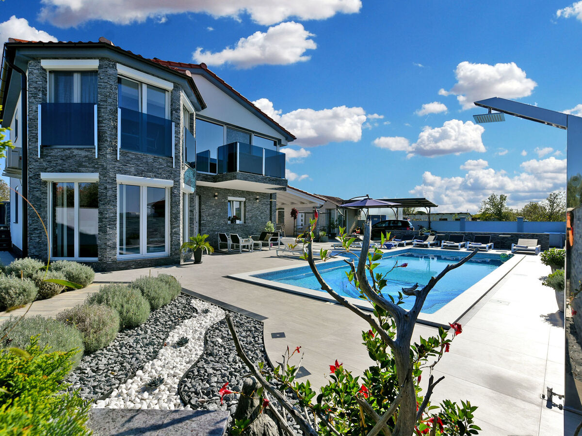 Villa 1971 à Fažana : maison 4 chambres avec piscine privée - Photo 5