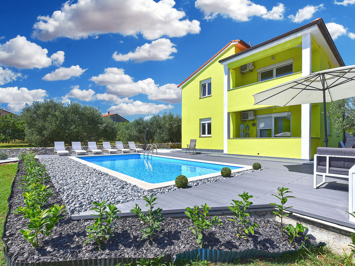 Villa 2115 : maison avec piscine privée à Galižana, Pula - Photo 4