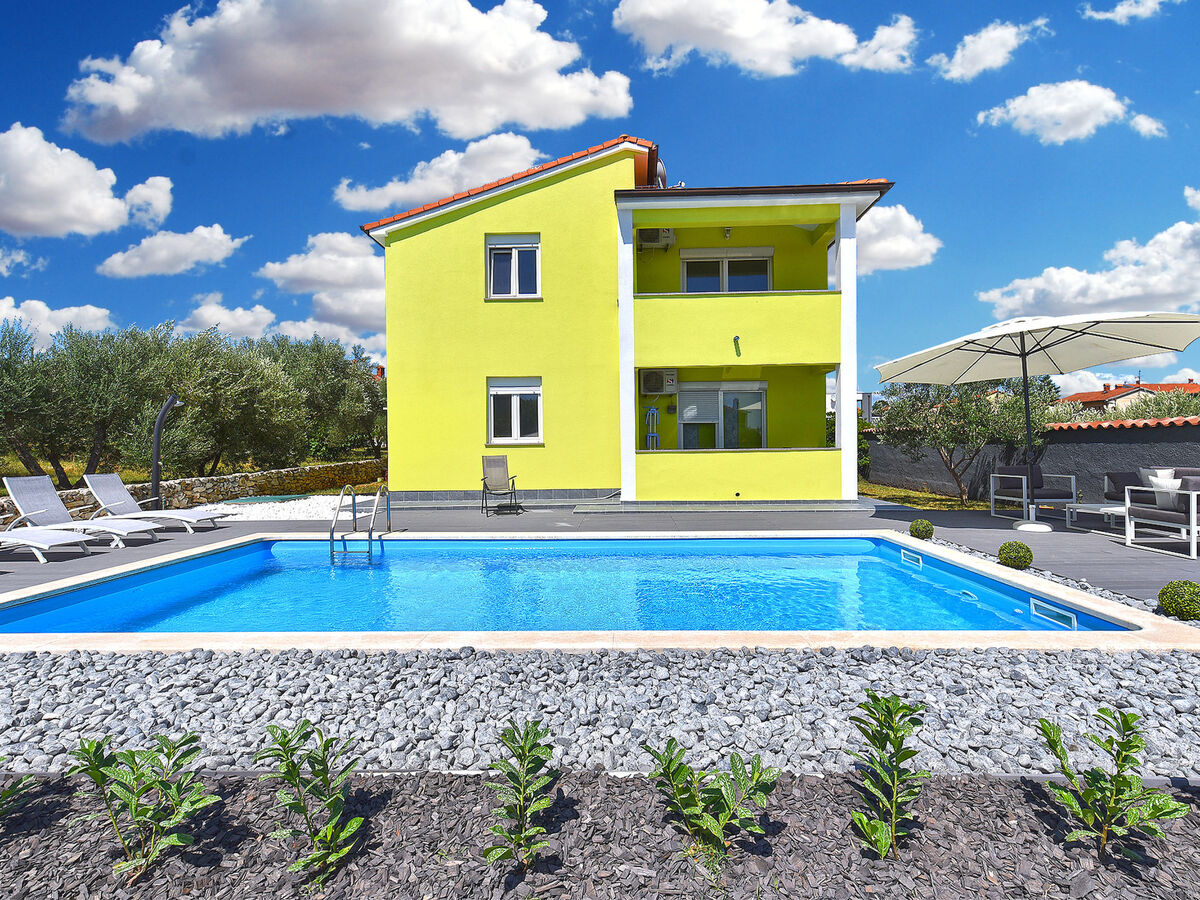 Villa 2115 : maison avec piscine privée à Galižana, Pula - Photo 6