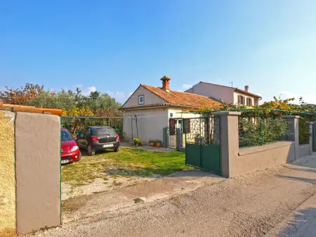 Maison 4 lits à Pula, 2,5 km de la plage : photo 6