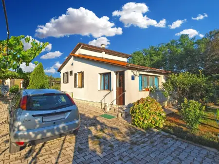 Maison 5 lits avec terrasse à 2,5 km du centre : photo 3
