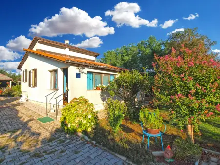 Maison 5 lits avec terrasse à 2,5 km du centre : photo 4