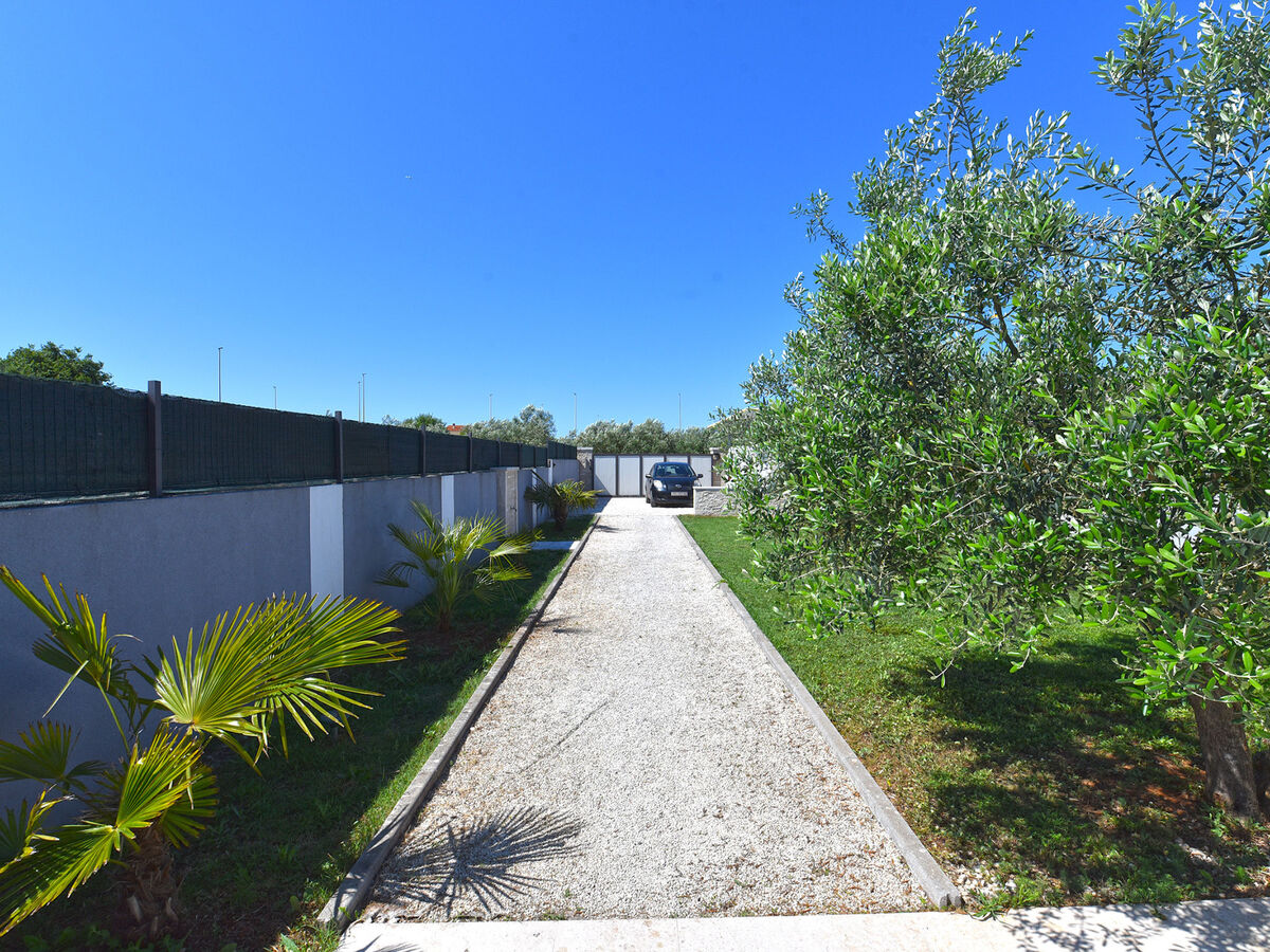 House 2262 : maison avec piscine privée à Banjole - Photo 4