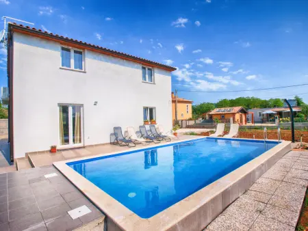 Maison avec piscine privée à Medulin, à 4 km de la mer : photo 2