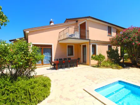 Maison 10 personnes à Ližnjan, 4 chambres, terrasse : photo 4