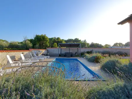 House Kaja – Maison 3 chambres piscine privée : photo 2