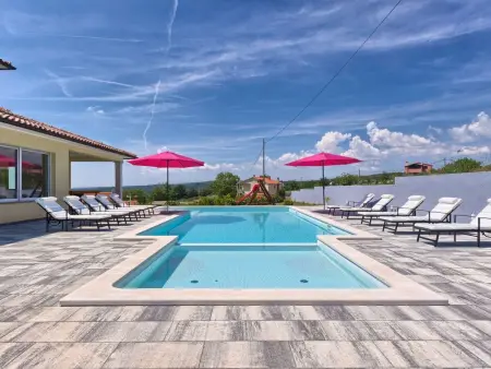 Villa Karli : maison 6 chambres avec piscine en Istrie : photo 2